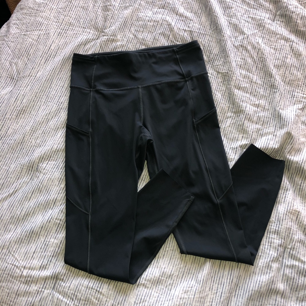 Lulu Fast and Free 7/8 leggings